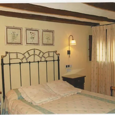 Parada Del Carmen Πανσιόν Albarracín